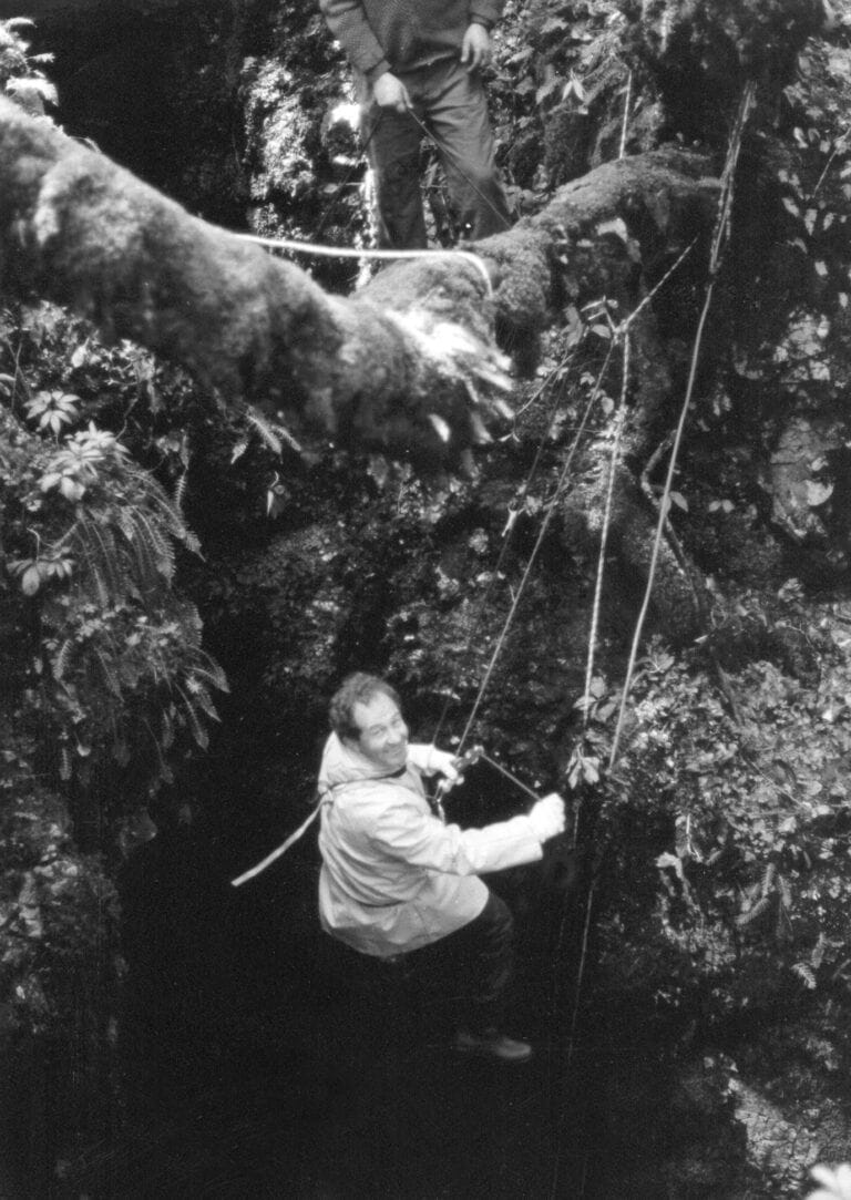 Будо Симоновић креће у амбис јаме Равни долац, 3. јуна 1991.