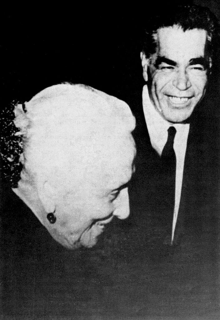 Шпанија њихове младости: Долорес Ибарури и Вељко Влаховић