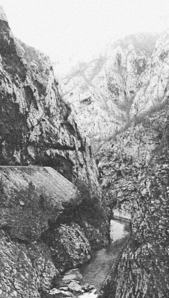 Детаљ из кањона Мораче