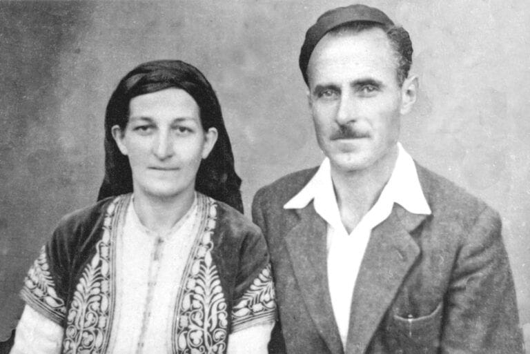 Родитељи Софија и Влајко Симоновић, 1947. године